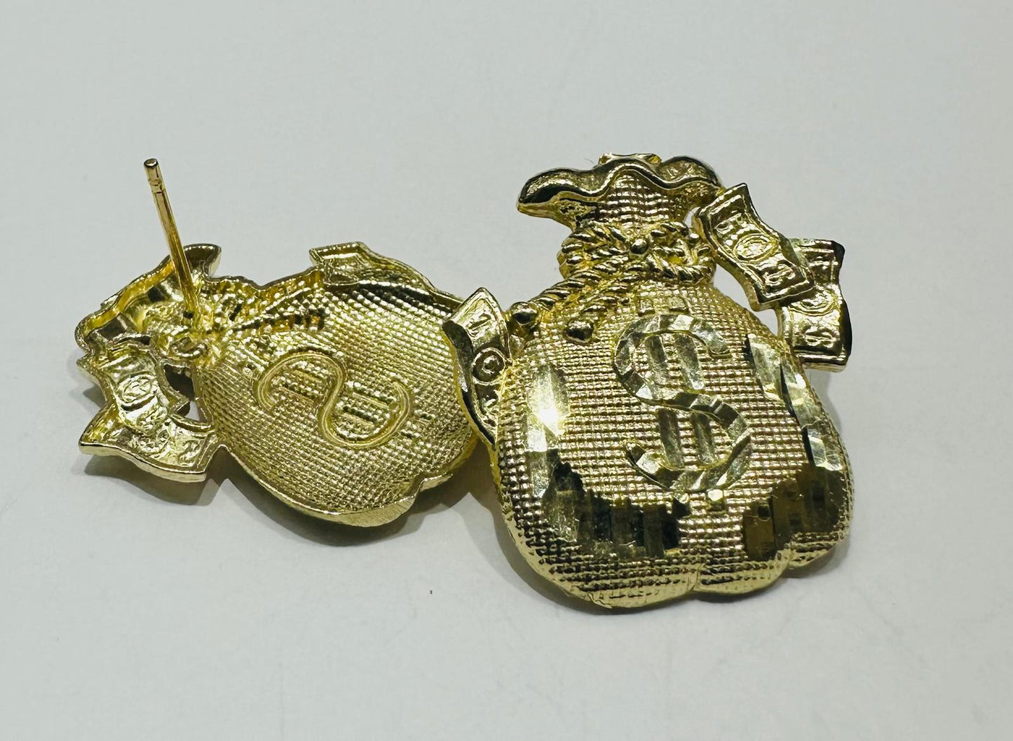 10K GOLD DIAMOND CUT MONEY BAG STUD EARRINGS, WEIGHT: 3.5gm