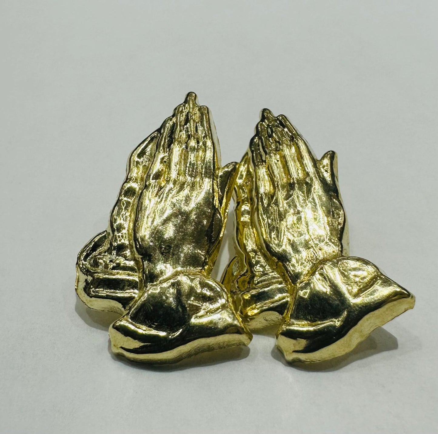 10K GOLD PRAYING HANDS EARRINGS, WEIGHT: 3.5gm