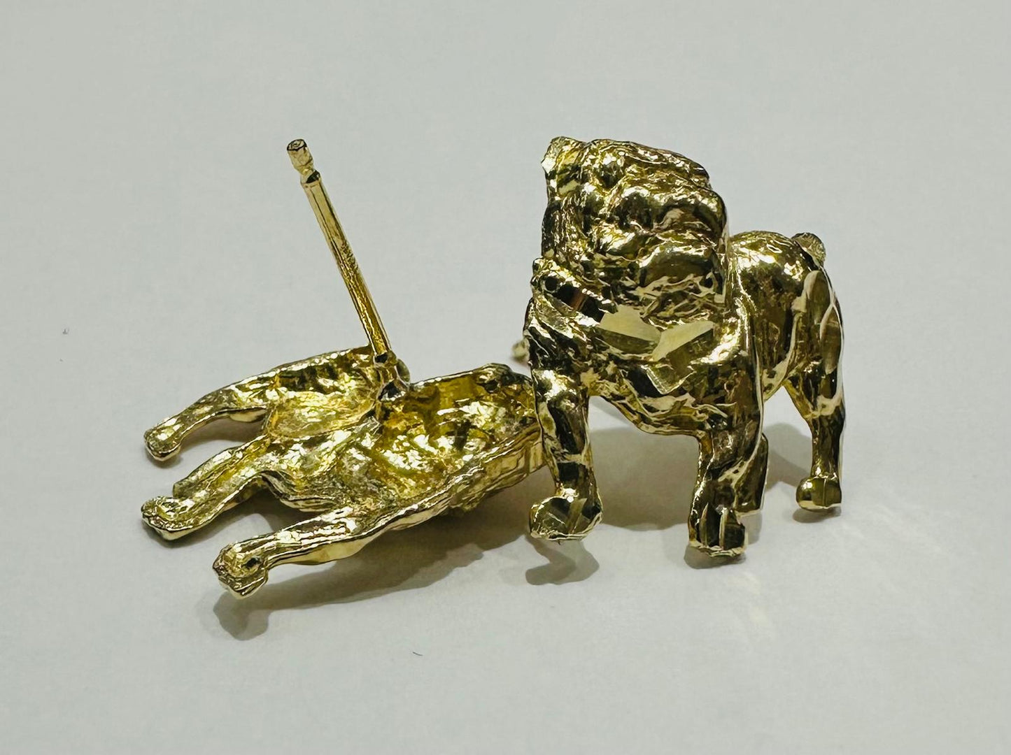 10K GOLD BULL-DOG EARRINGS, WEIGHT: 2.2gm