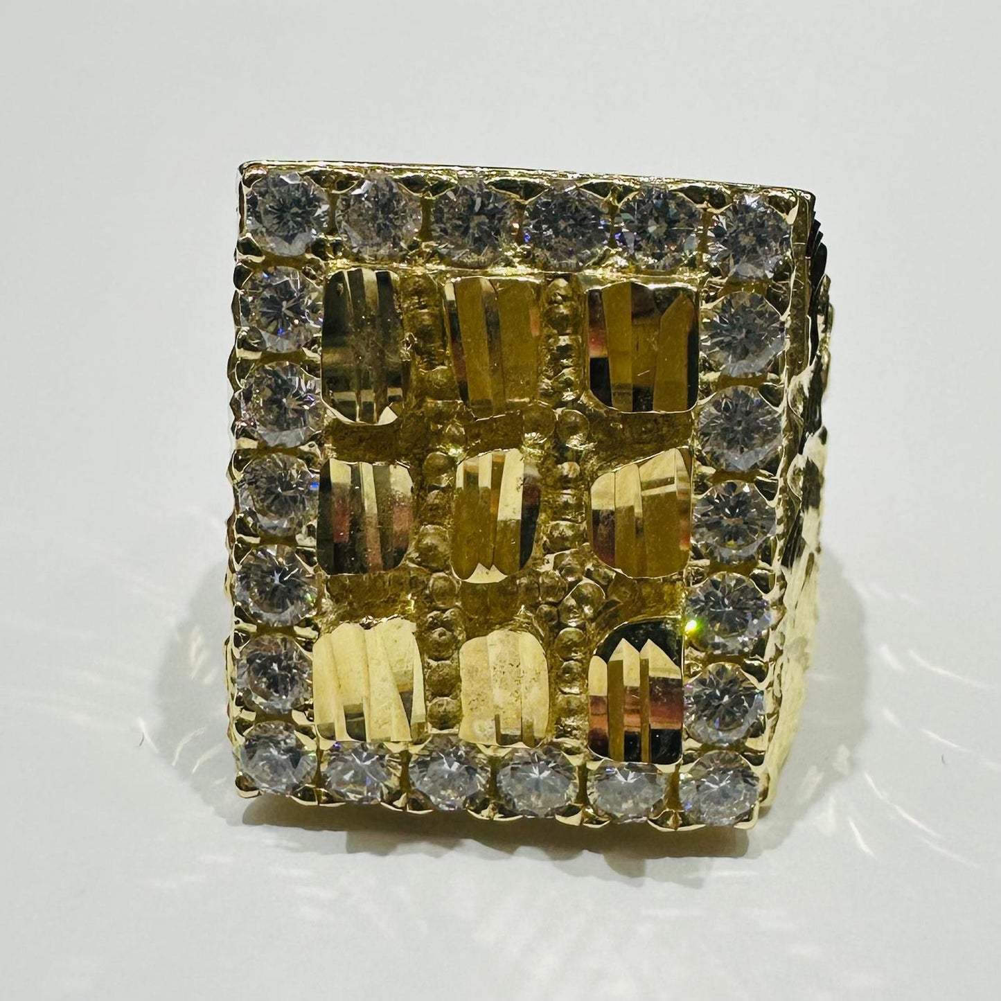 14K SOLID GOLD NUGGET RING WITH CZ STONE, WEIGHT: 28.4gm