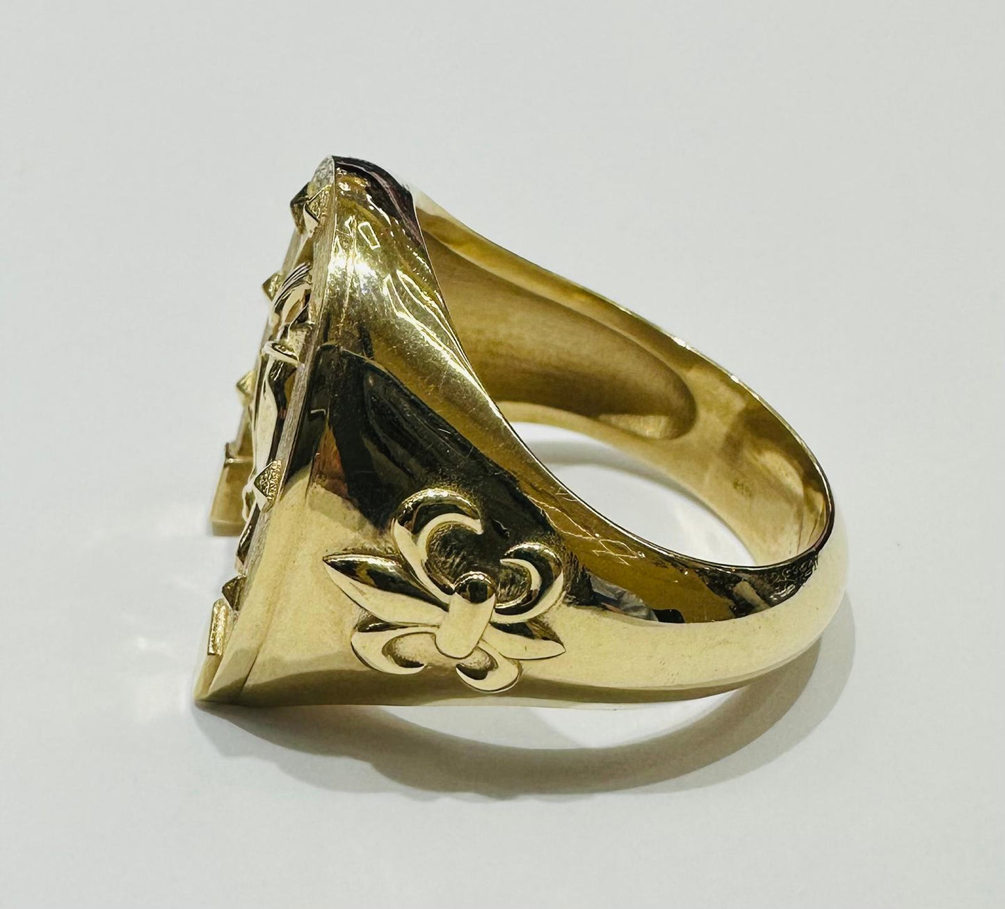 14K SOLID GOLD HORSESHOE RING, WEIGHT: 21.1gm