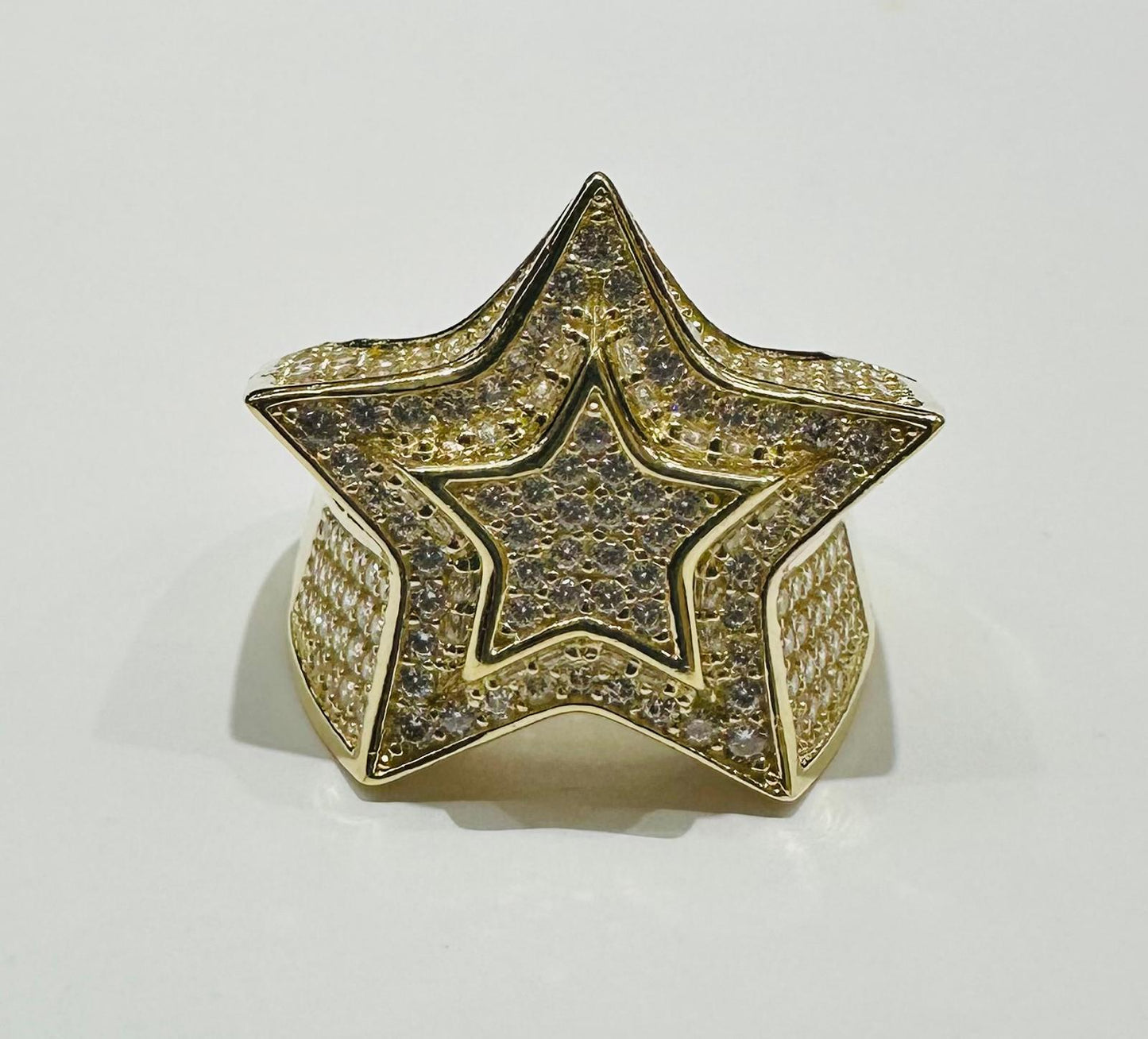 14K GOLD MEN'S STAR RING WITH CZ DIAMOND WEIGHT: 10.0gm