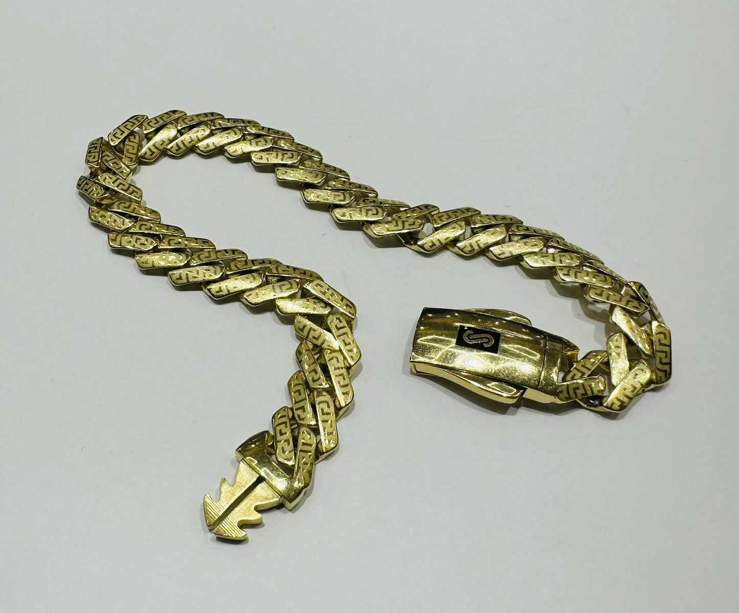 10K GOLD HOLLOW MONACO BRACELET, 9" WEIGHT 11.4 gm