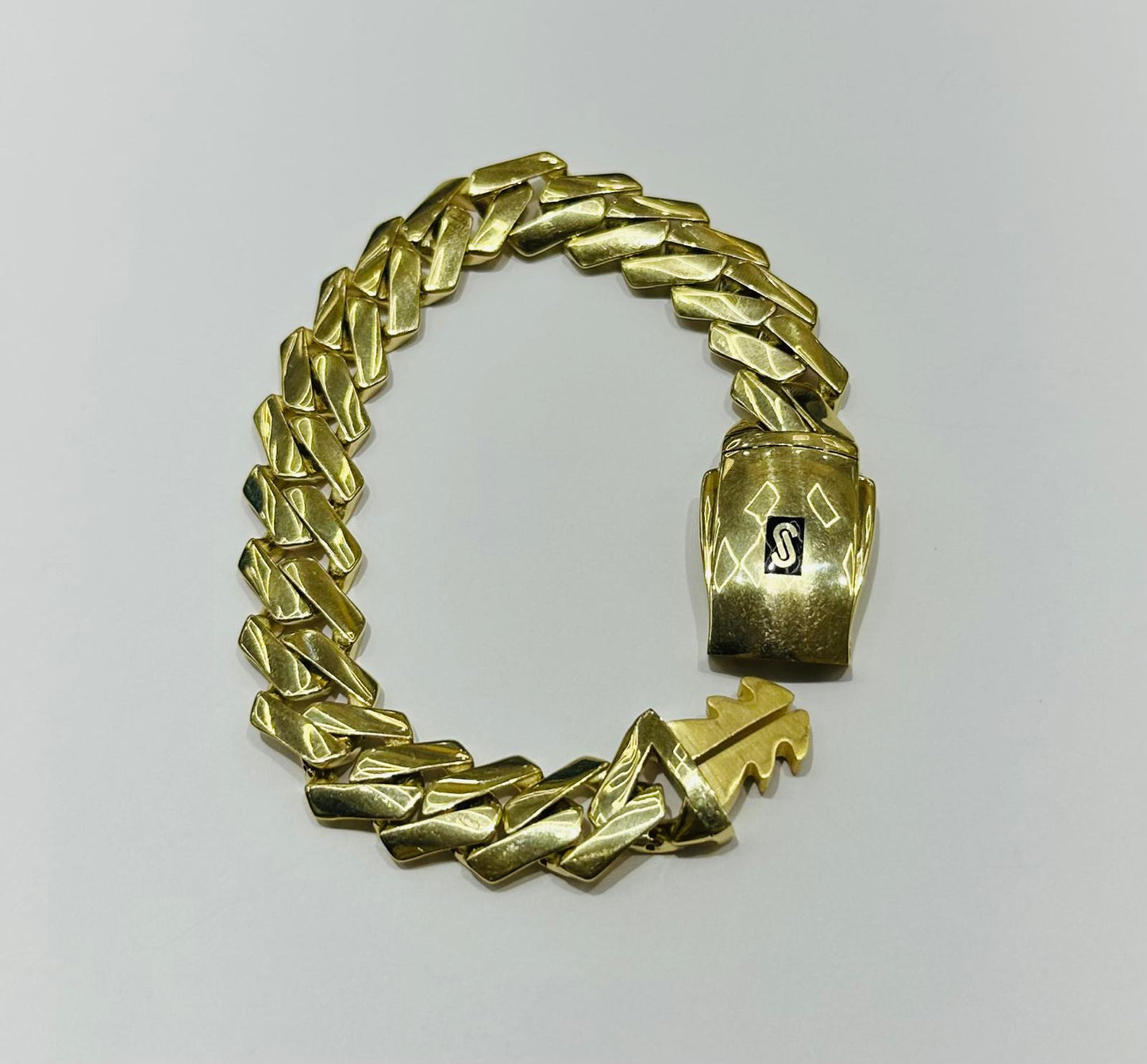 10K GOLD HOLLOW MONACO BRACELET, 9" WEIGHT 22.1 gm