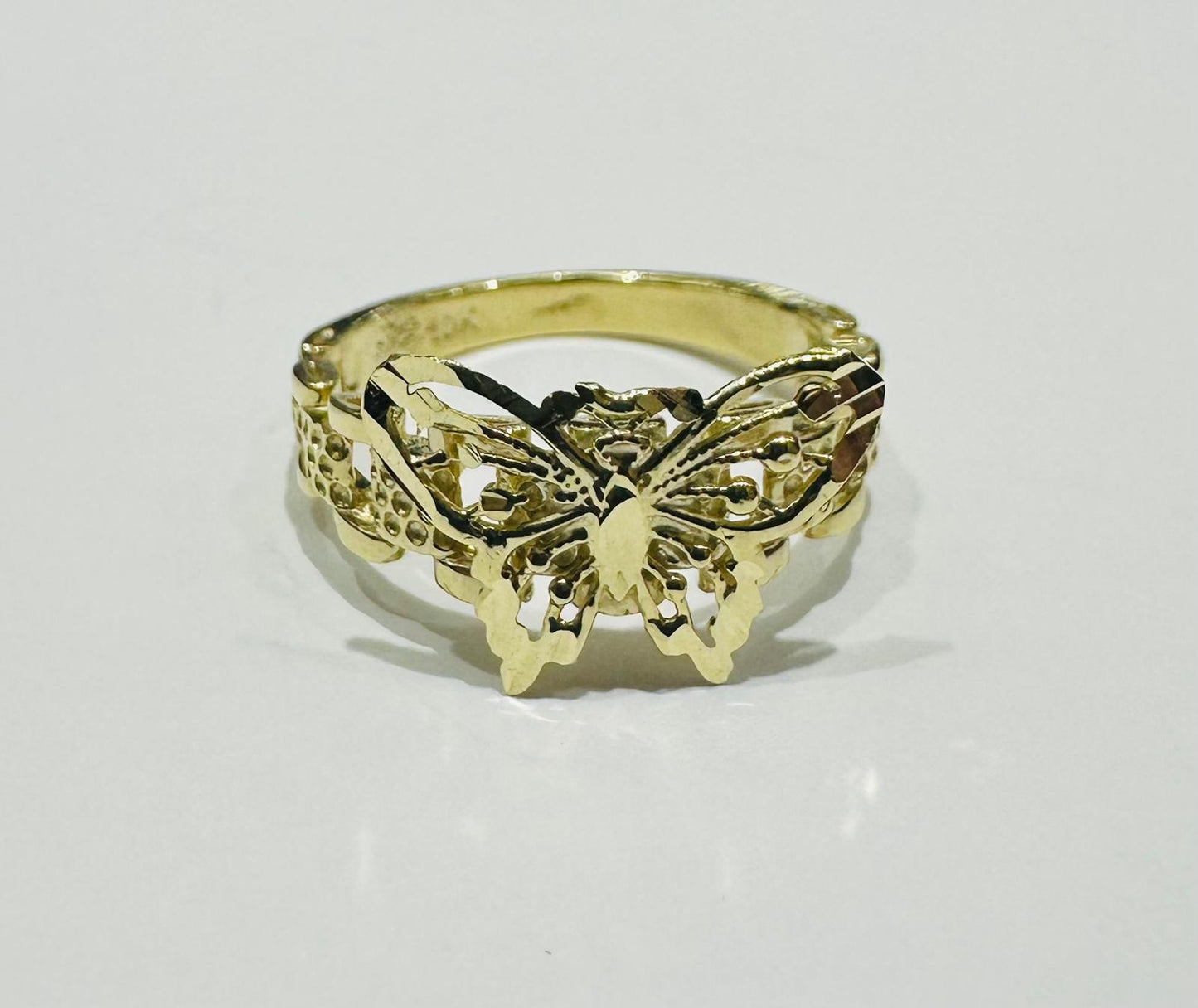 10K GOLD BUTTERFLYRING, SIZE: 6, Weight: 2.4gm