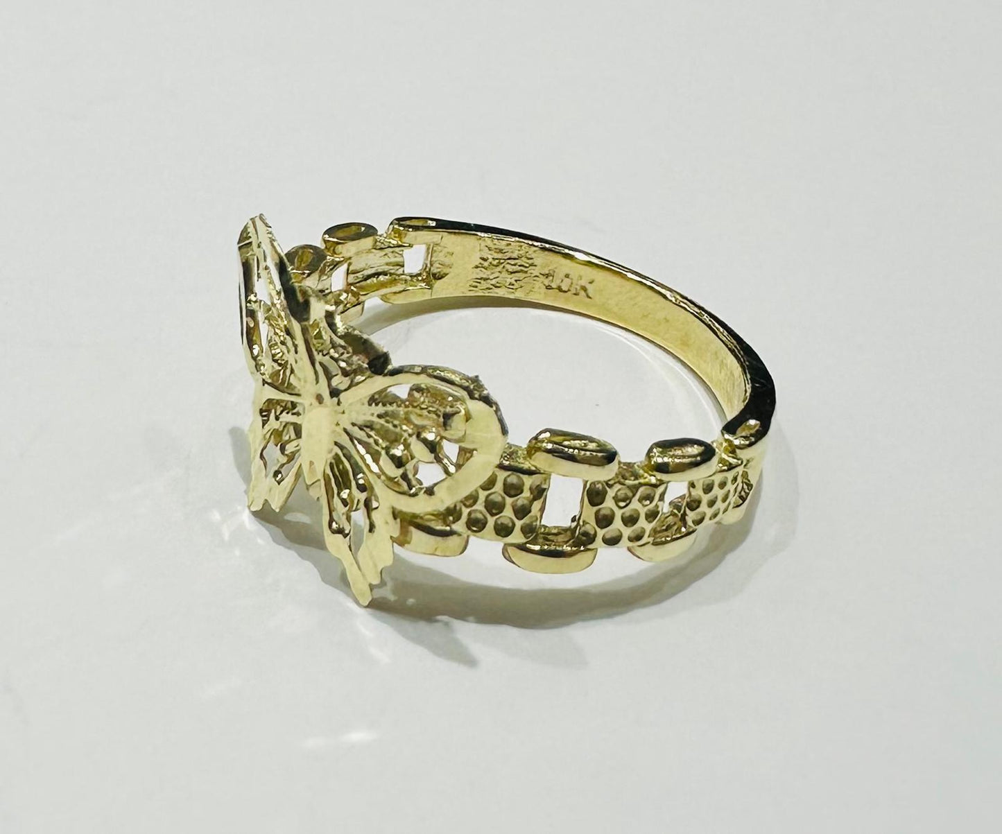 10K GOLD BUTTERFLYRING, SIZE: 6, Weight: 2.4gm