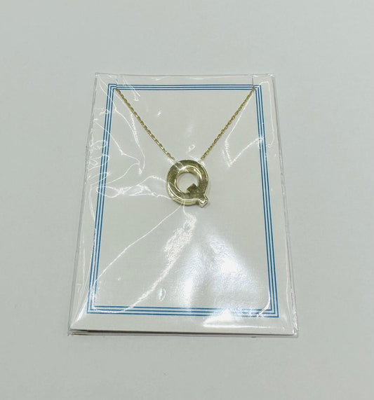 14K PENDANT SET WITH INITIAL LETTER "Q"