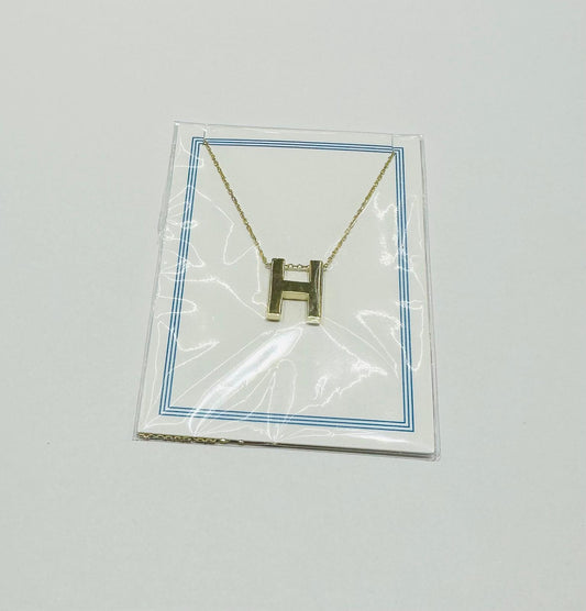 14K PENDANT SET WITH INITIAL LETTER "H"