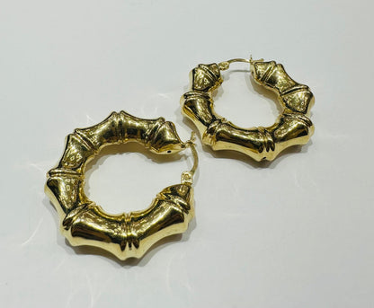 10K YELLOW GOLD BAMBOO HOOP EARRINGS, WEIGHT: 7.4gm