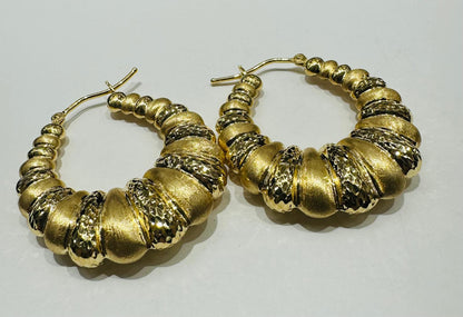 10K TWO TONED YELLOW GOLD SHRIMP HOOP EARRINGS, WEIGHT: 8.0gm