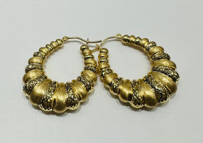 10K TWO TONED YELLOW GOLD SHRIMP HOOP EARRINGS, WEIGHT: 8.0gm