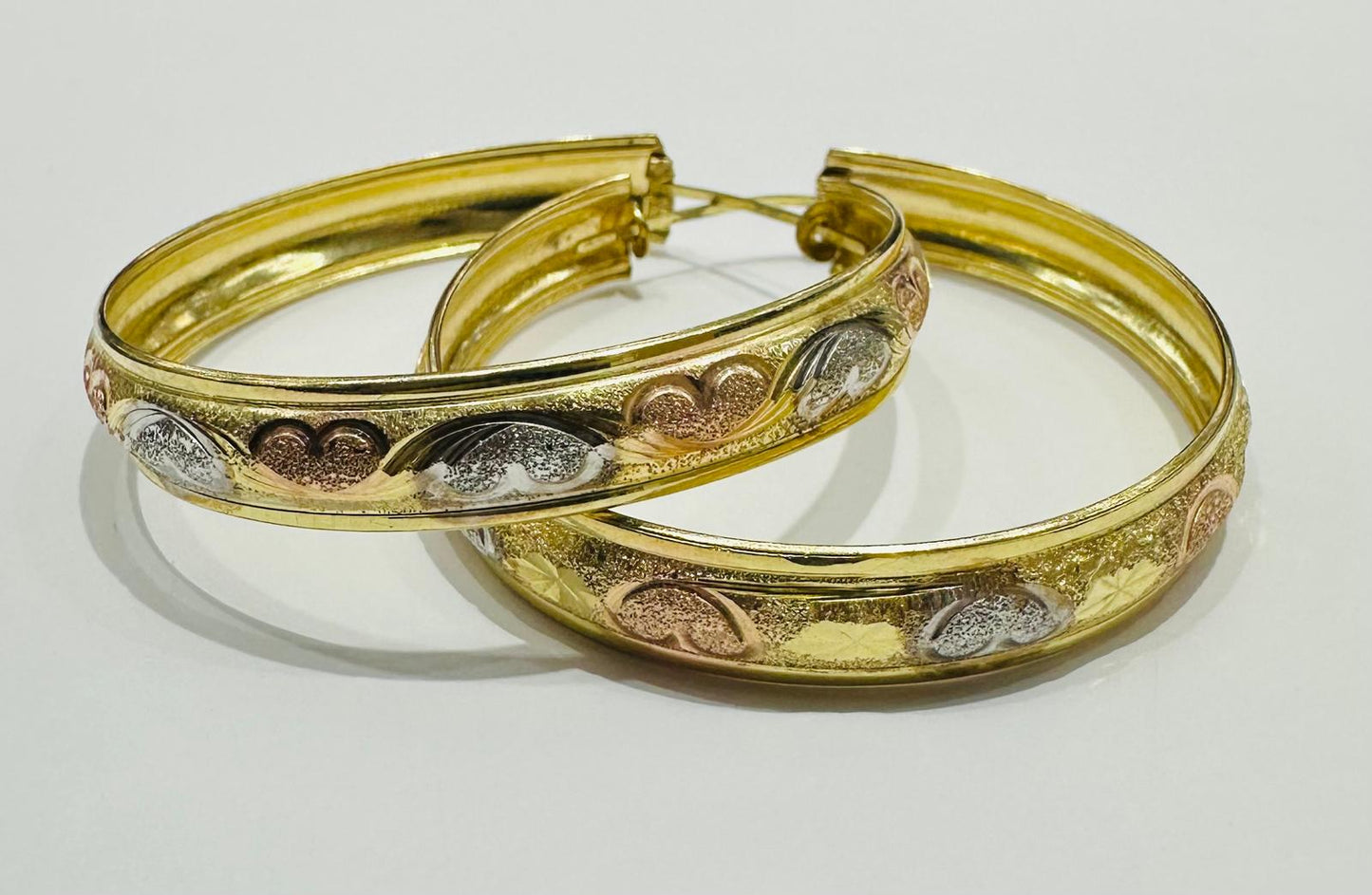 10K GOLD TRI COLOR ROUND HOOP EARRINGS, WEIGHT: 8.9gm