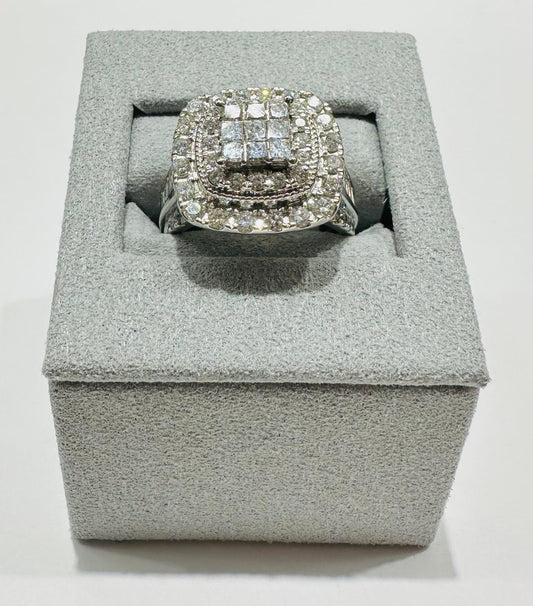 10K WHITE GOLD RING WITH NATURAL DIAMONDS 2.01CT, 6.6gm