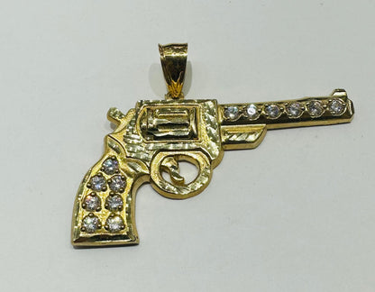 10K GOLD CZ GUN PENDANT, WEIGHT: 9.3gm