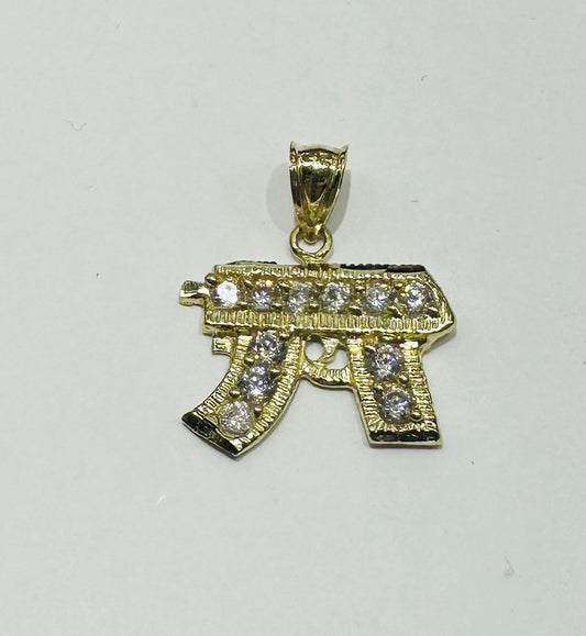 10K GOLD CZ GUN PENDANT, WEIGHT: 2.2gm