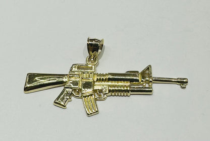 10K GOLD GUN PENDANT, WEIGHT: 3.6gm