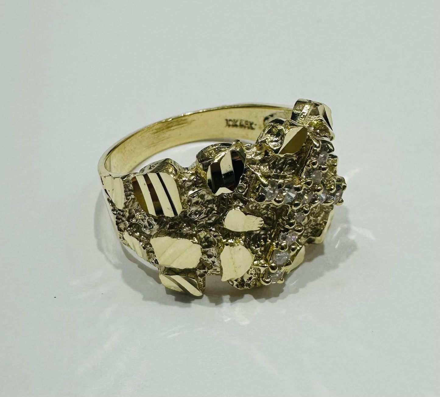 10K GOLD CZ STONE NUGGET RING, WEIGHT: 6.7gm