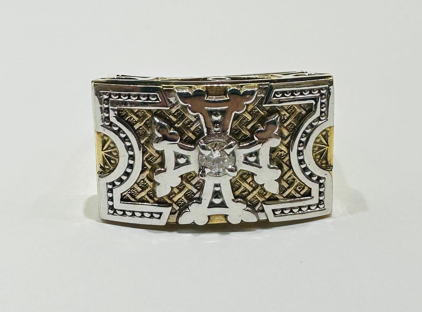 10K GOLD CROSS RING, SIZE: 11,  WEIGHT: 9.4gm