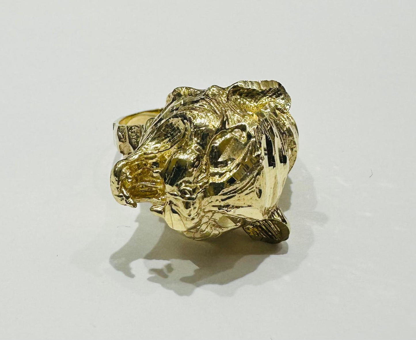 10K GOLD PANTHER RING, SIZE: 8,  WEIGHT: 10.2gm