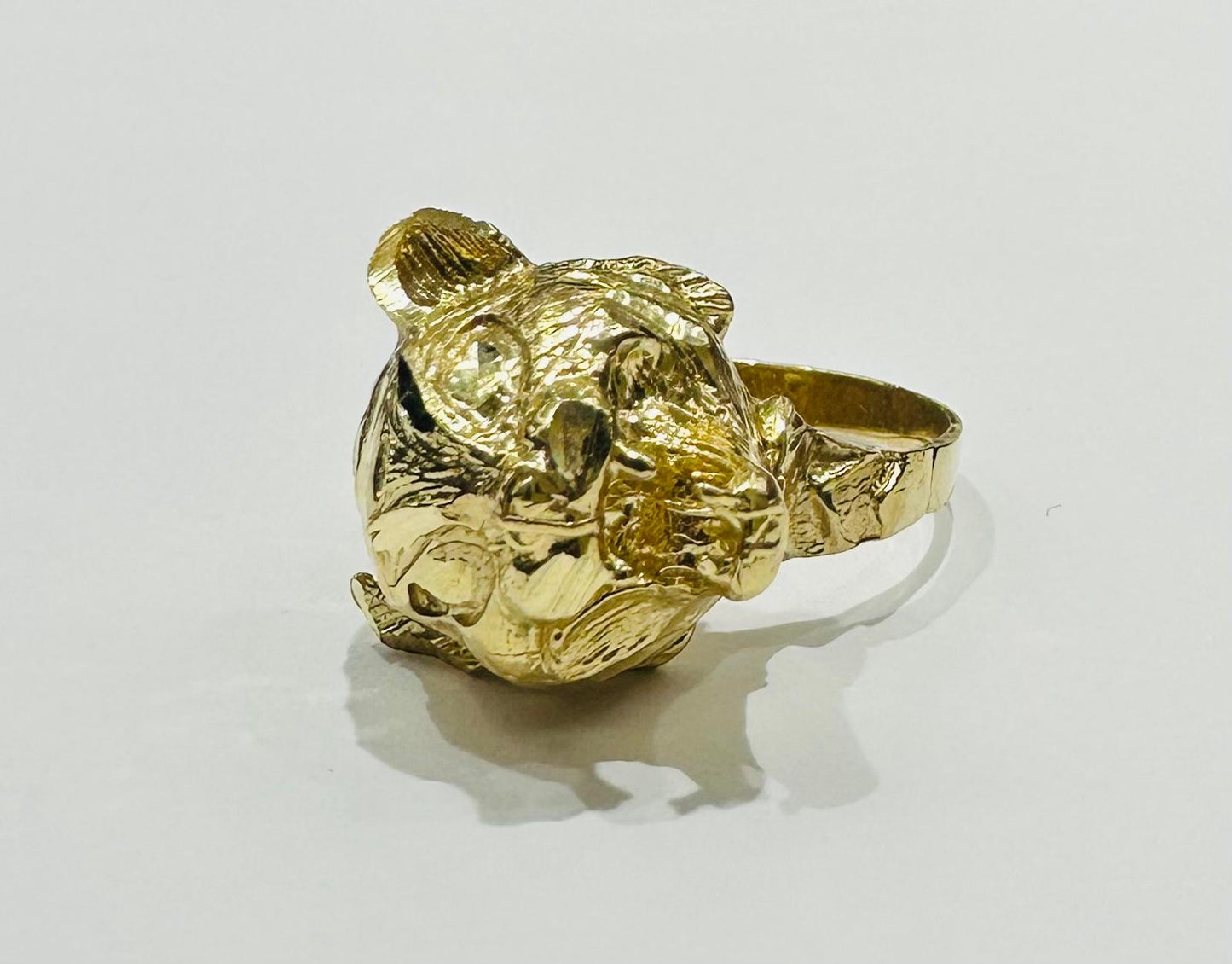 10K GOLD PANTHER RING, SIZE: 8,  WEIGHT: 10.2gm