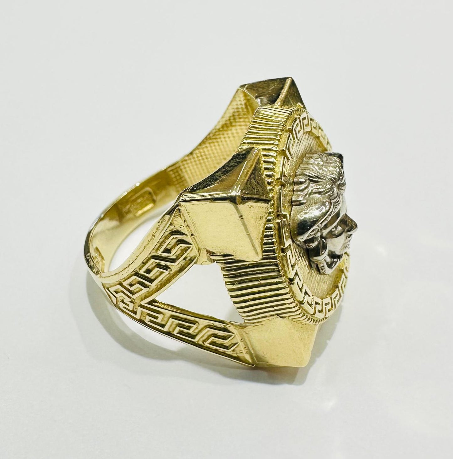 10K GOLD MEDUSA HEAD RING, SIZE: 11.5,  WEIGHT: 7.3gm