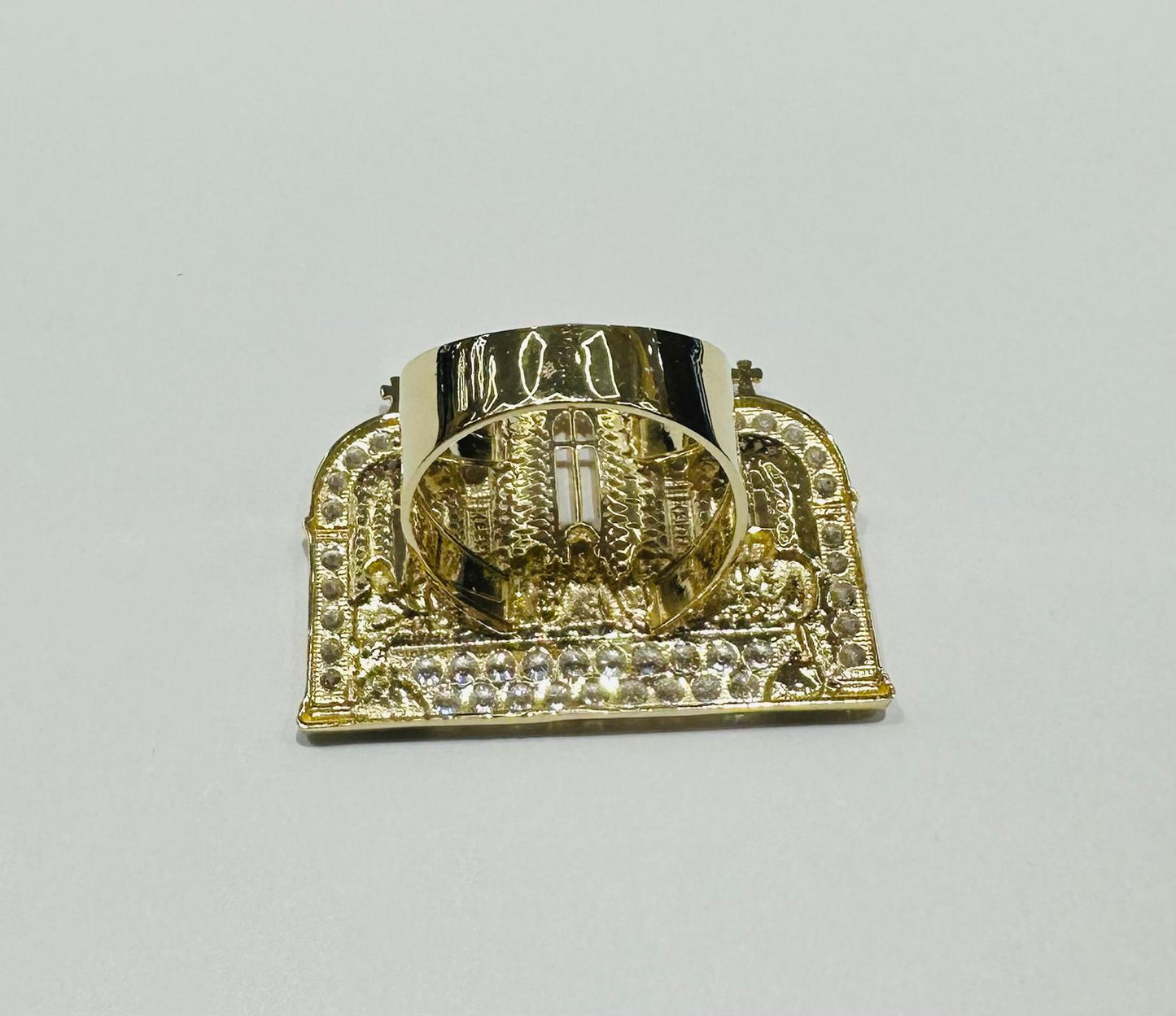 10K GOLD TWO TONED LAST SUPPER RING WITH CZ STONES, SIZE: 10.0,  WEIGHT: 8.2gm