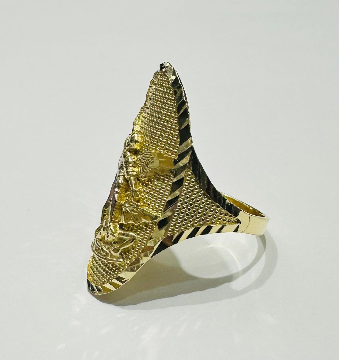 10K GOLD OVAL SAINT MICHAEL RING, SIZE: 8.0,  WEIGHT: 3.6gm
