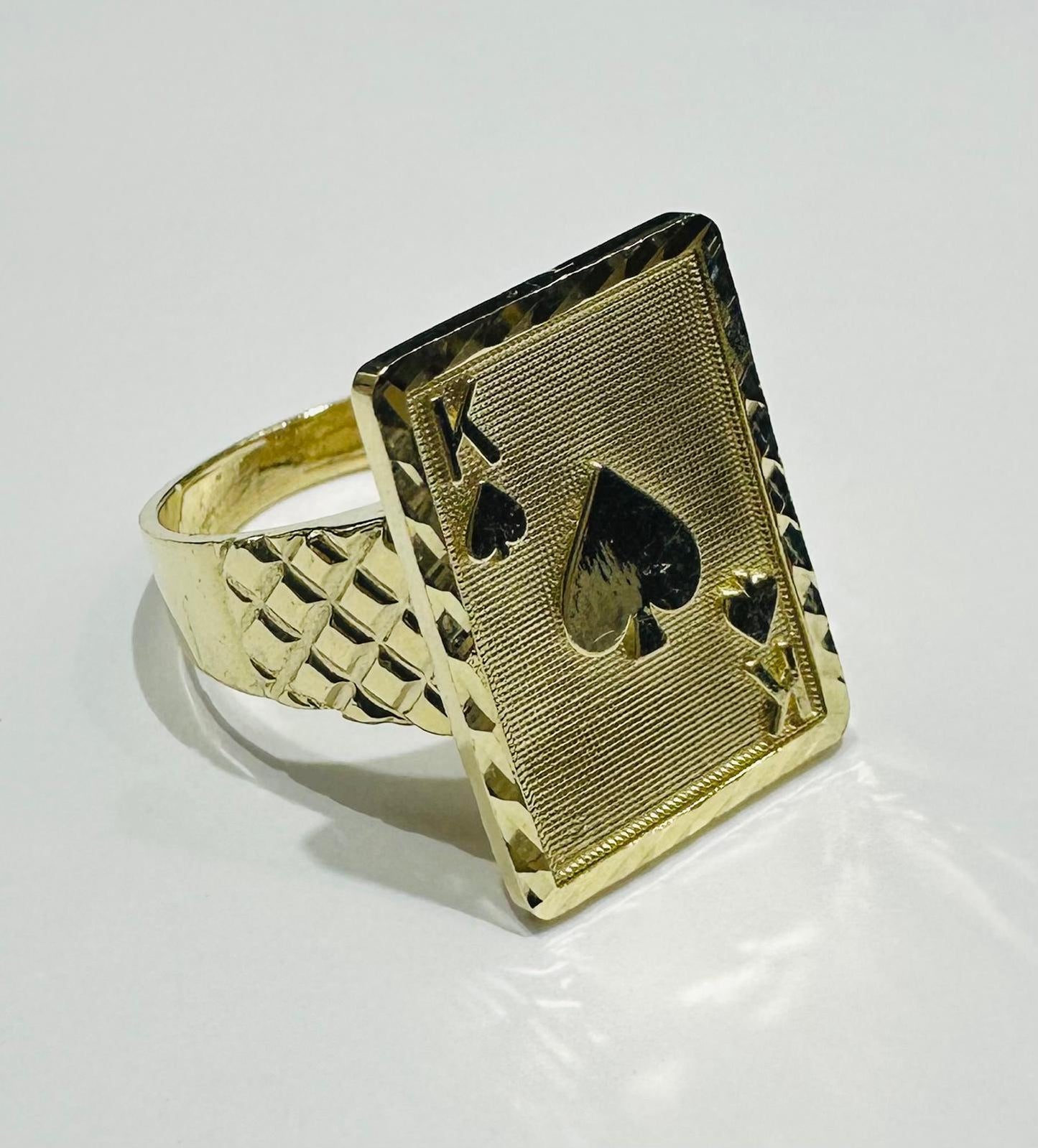 10K GOLD KING OF SPADES RING, SIZE: 9.8,  WEIGHT: 5.8gm