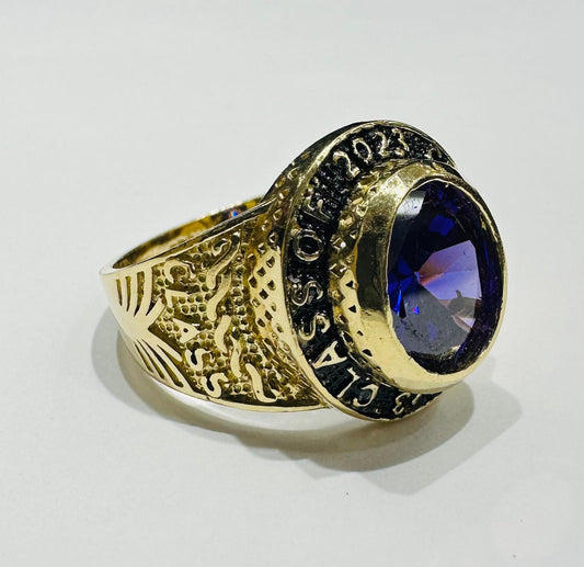 10K GOLD GRADUATION RING, SIZE: 10.0,  WEIGHT: 8.2gm