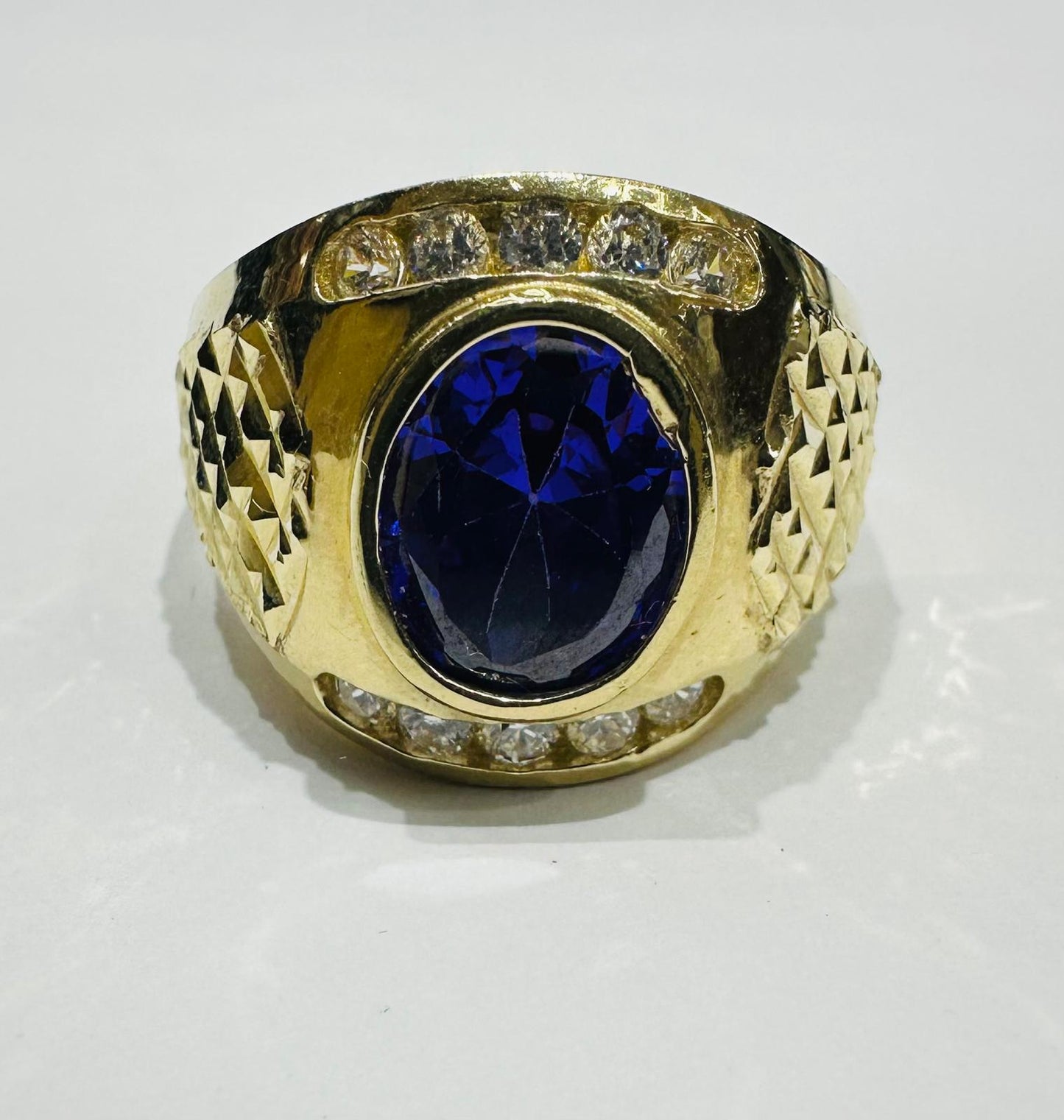 10K GOLD OVAL BISHOP RING, SIZE: 10.5,  WEIGHT: 7.0gm