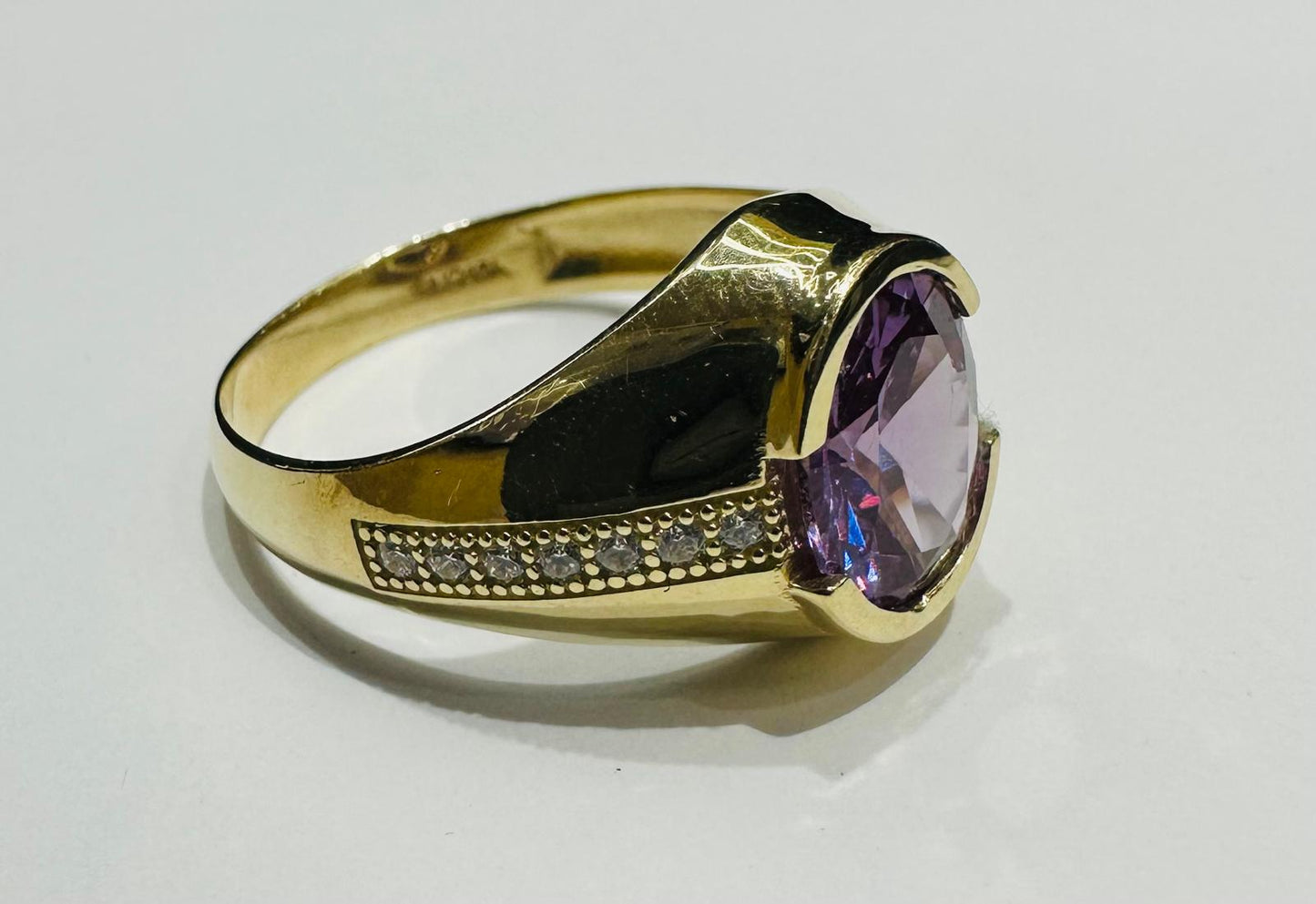 10K GOLD RING WITH CZ AMETHYST, SIZE: 10.2,  WEIGHT: 4.3gm