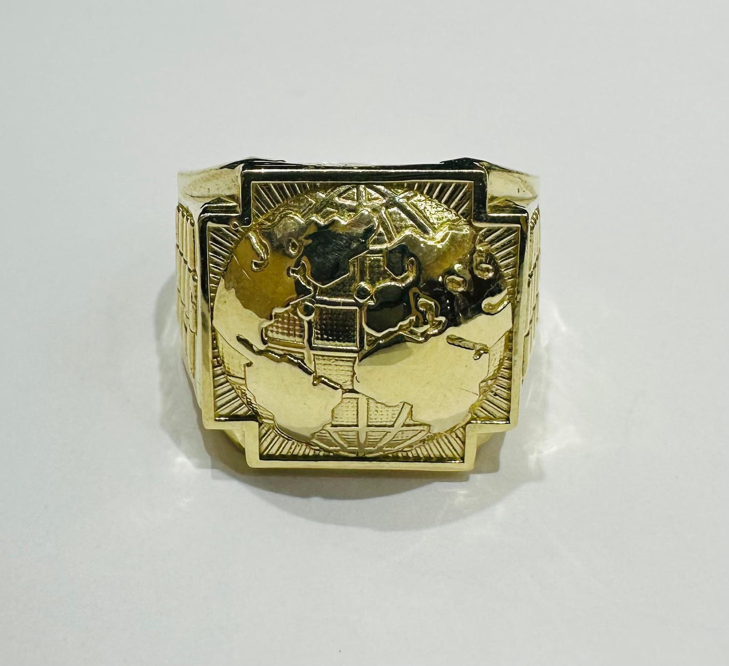 10K GOLD GLOBE RING, SIZE: 12.0,  WEIGHT: 6.2gm