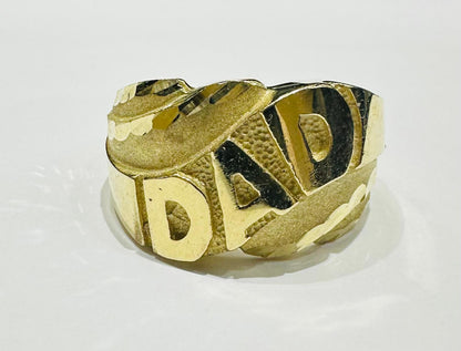 10K GOLD "DAD" RING, SIZE: 10.0,  WEIGHT: 8.3gm