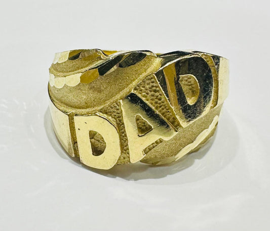 10K GOLD "DAD" RING, SIZE: 10.0,  WEIGHT: 8.3gm