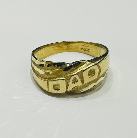 10K GOLD "DAD" RING, SIZE: 9.0,  WEIGHT: 4.1gm
