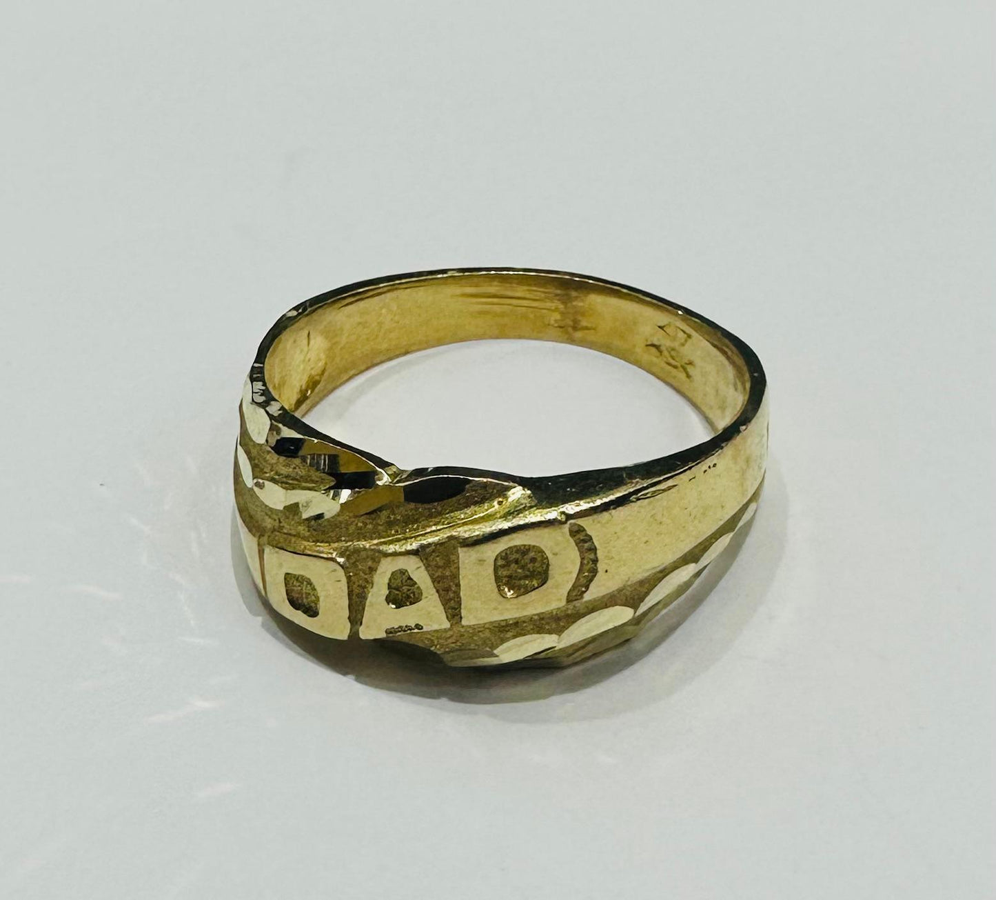 10K GOLD "DAD" RING, SIZE: 9.0,  WEIGHT: 4.1gm