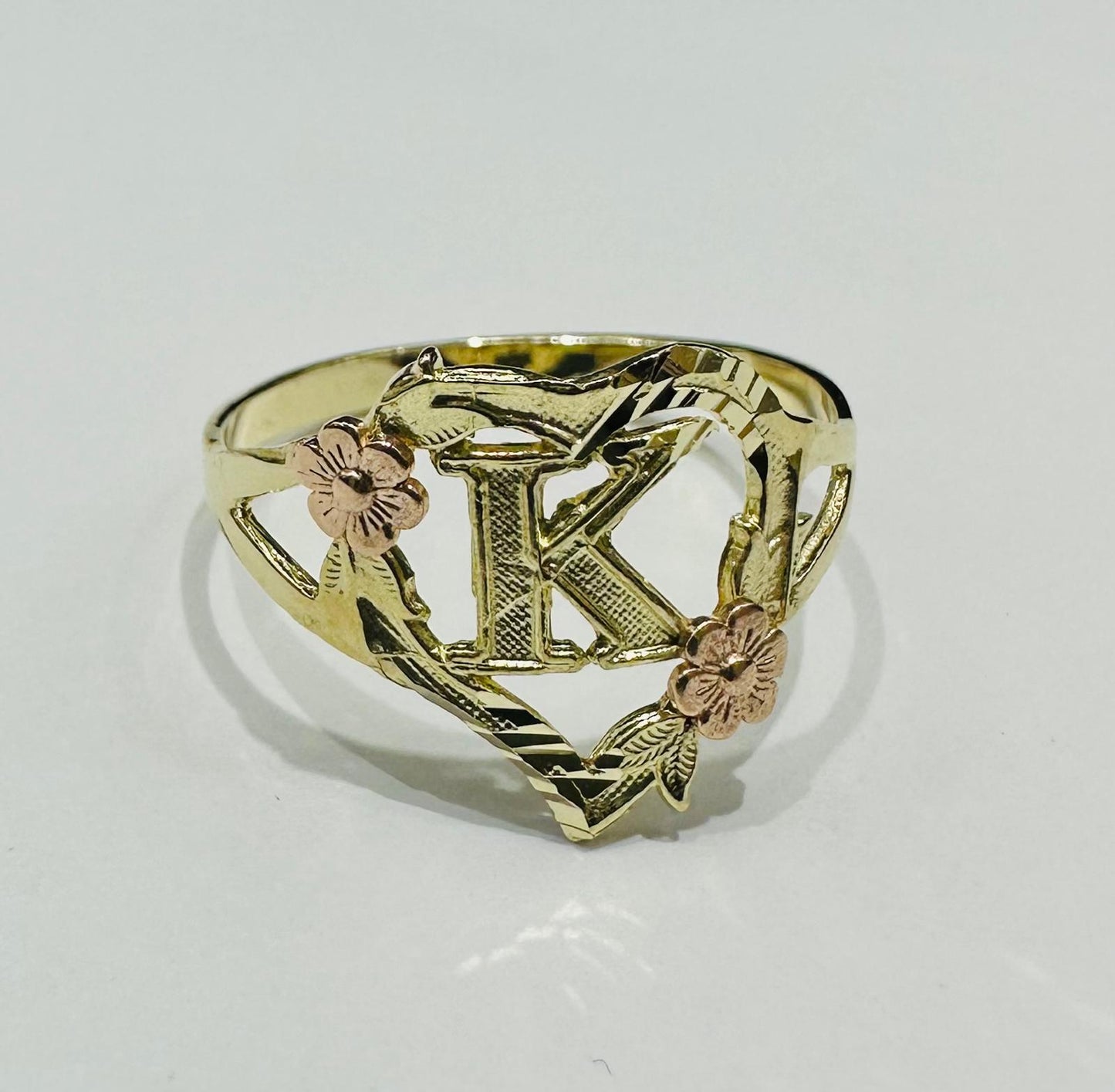 10K GOLD INITIAL "K" RING, SIZE: 9.0,  WEIGHT: 1.8gm