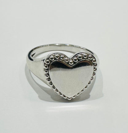 SILVER HEART RING, SIZE: 9.5,  WEIGHT: 4.7gm