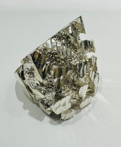 SILVER NUGGET RING, SIZE: 13.4  WEIGHT: 22.5gm