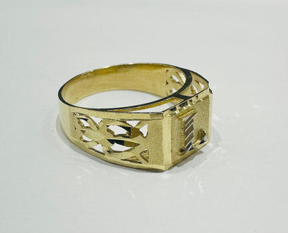 10K GOLD INITIAL LETTER RING "L"  SIZE: 7.8 WEIGHT: 2.6gm