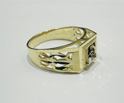 10K GOLD INITIAL LETTER RING "E"  SIZE: 8.0 WEIGHT: 2.7gm