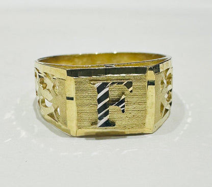 10K GOLD INITIAL LETTER RING "F"  SIZE: 8.0 WEIGHT: 2.6gm