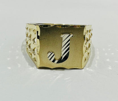 10K GOLD INITIAL LETTER RING "J"  SIZE: 10.0  WEIGHT: 3.7gm
