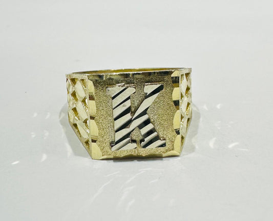 10K GOLD INITIAL LETTER RING "K"  SIZE: 8.9  WEIGHT: 4.1gm