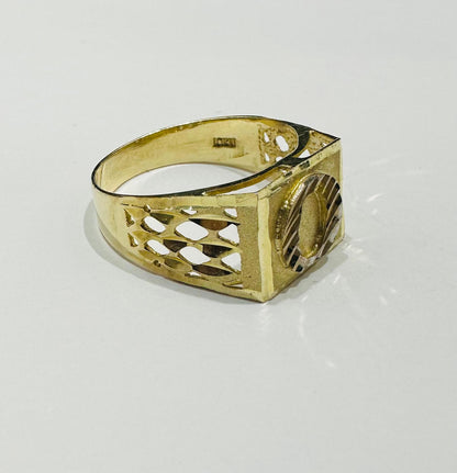 10K GOLD INITIAL LETTER RING "O"  SIZE: 10.0  WEIGHT: 3.3gm