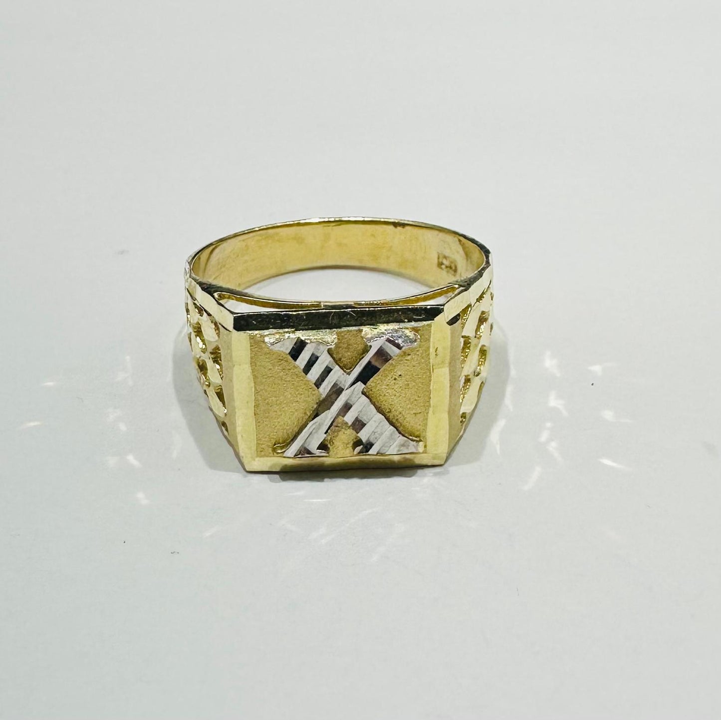 10K GOLD INITIAL LETTER RING "X"  SIZE: 10.0  WEIGHT: 4.3gm