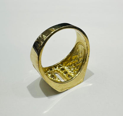10K GOLD INITIAL LETTER RING "J"  SIZE: 10.0  WEIGHT: 6.9gm