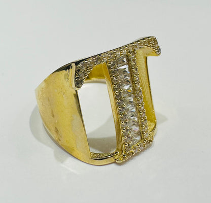 10K GOLD INITIAL LETTER "T" RING WITH CZ STONES-  SIZE: 7.6 WEIGHT: 4.0gm