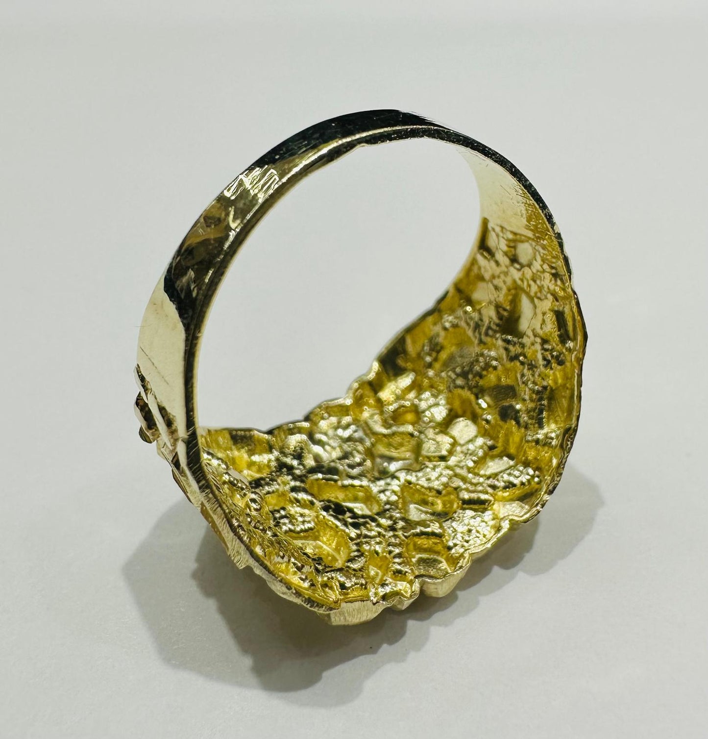10K GOLD INITIAL LETTER "A" NUGGET RING - SIZE: 11.5 WEIGHT: 4.7gm