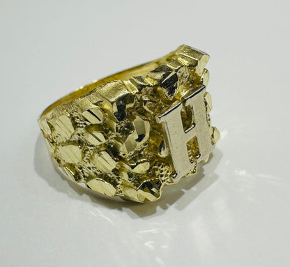10K GOLD INITIAL LETTER "H" NUGGET RING - SIZE: 11.5 WEIGHT: 4.7gm